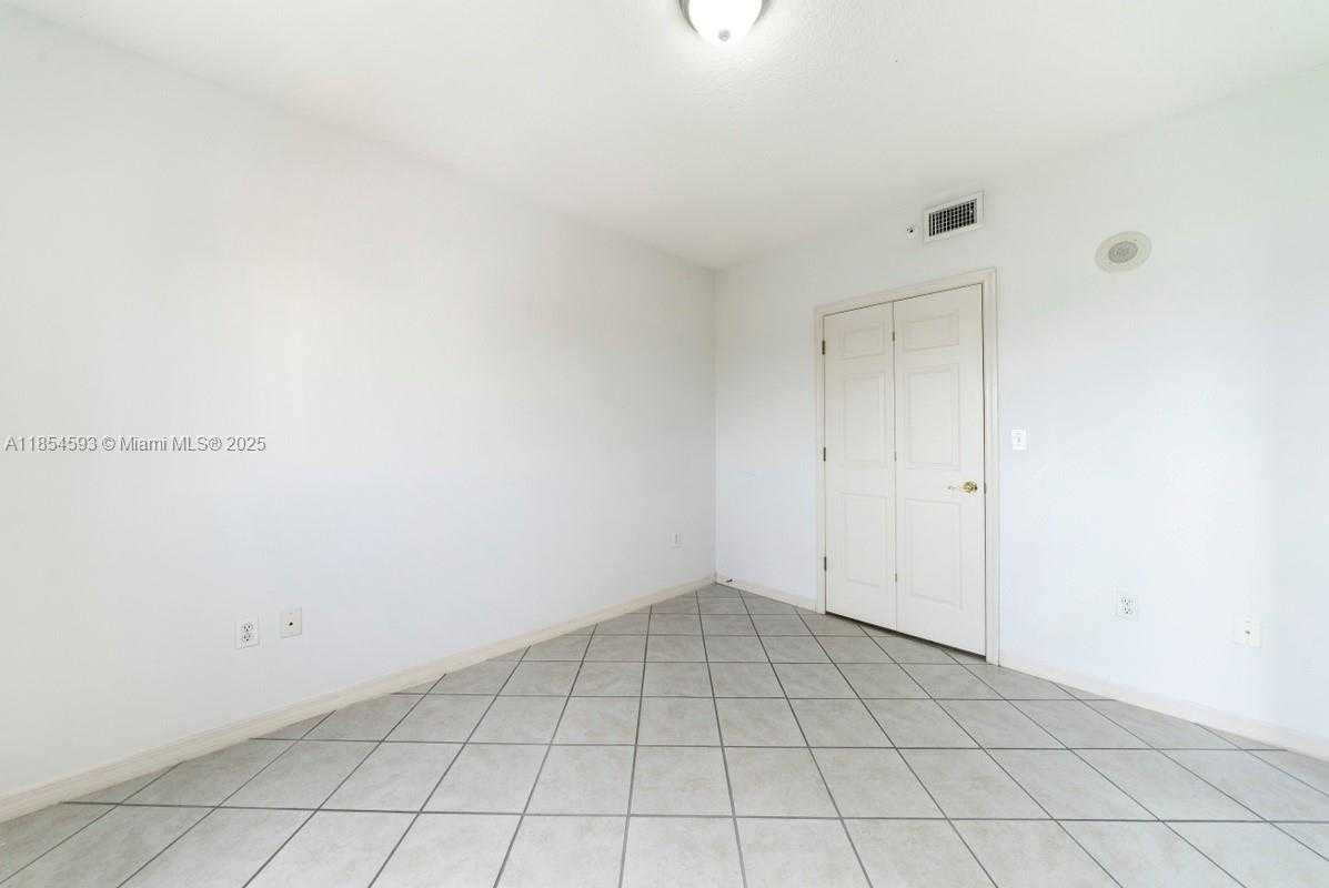 Small Image of 3500 CORAL WAY #1006, Miami Number 6