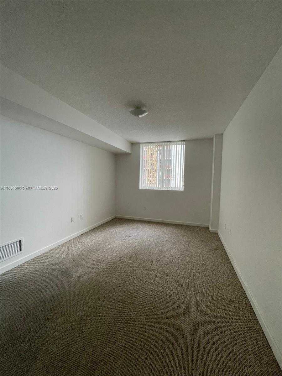 Small Image of 601 NORTH EAST 23RD ST #1402, Miami Number 7