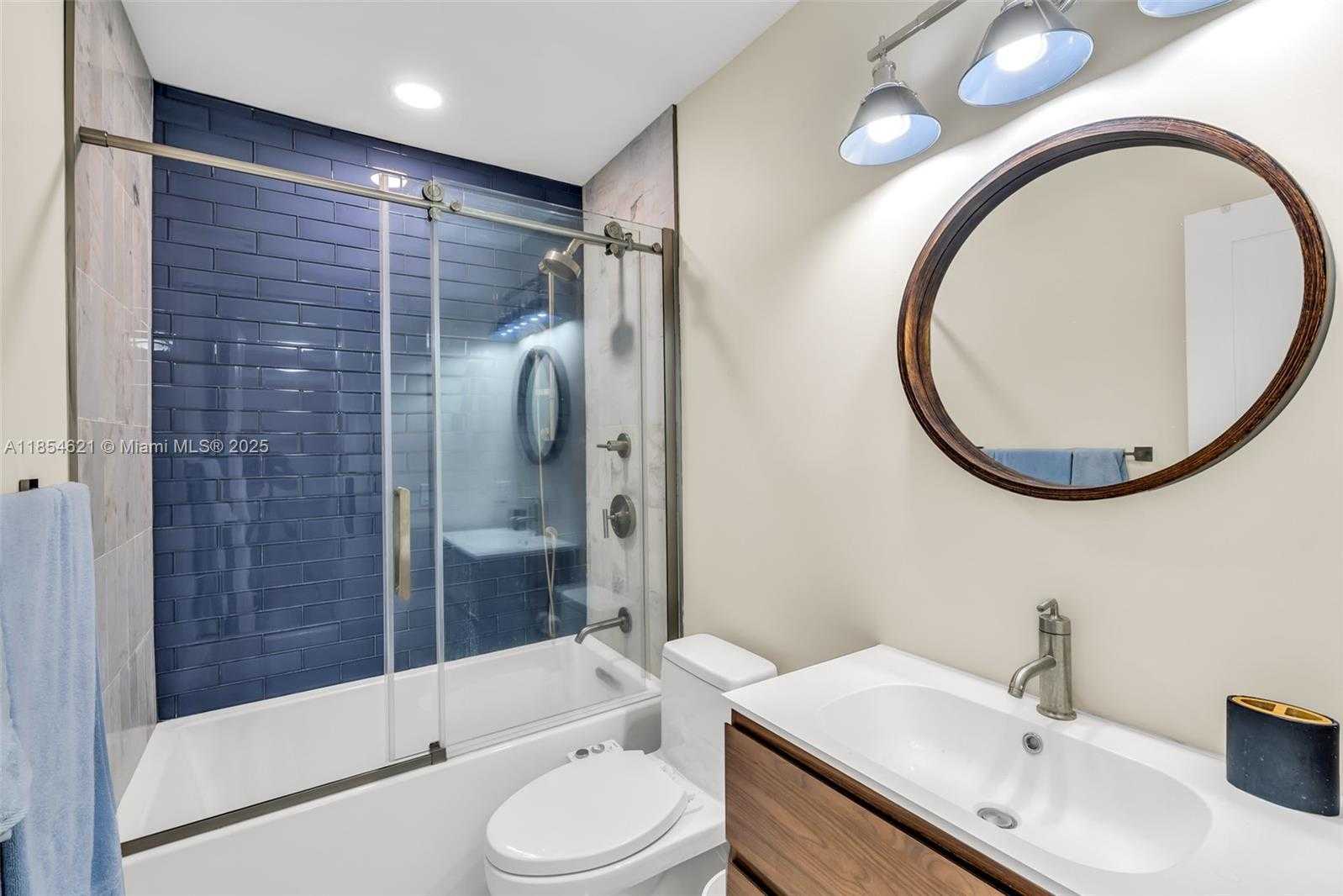 Small Image of 1150 MADRUGA AVE #A304, Coral Gables Number 14
