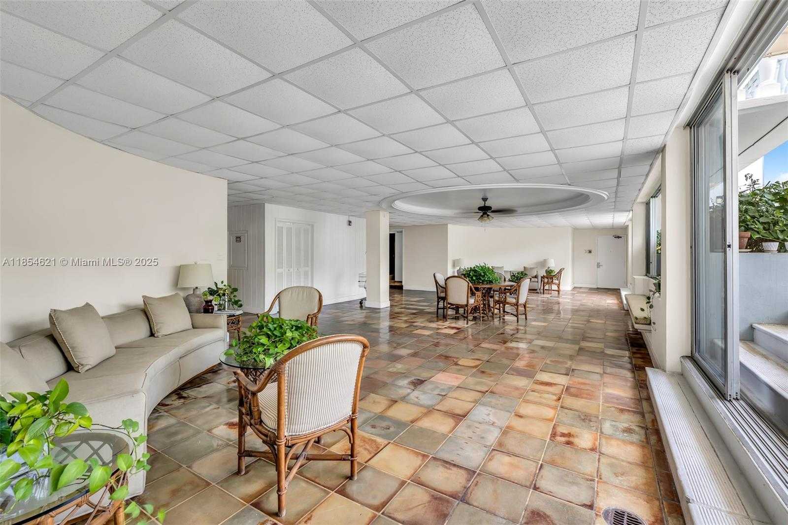 Small Image of 1150 MADRUGA AVE #A304, Coral Gables Number 17