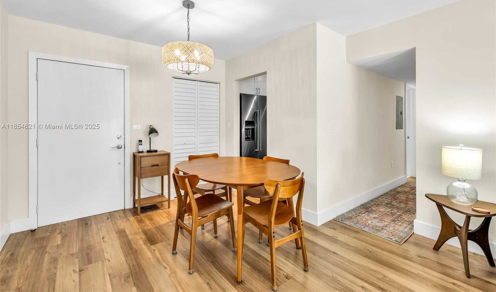 Small Image of 1150 MADRUGA AVE #A304, Coral Gables Number 8