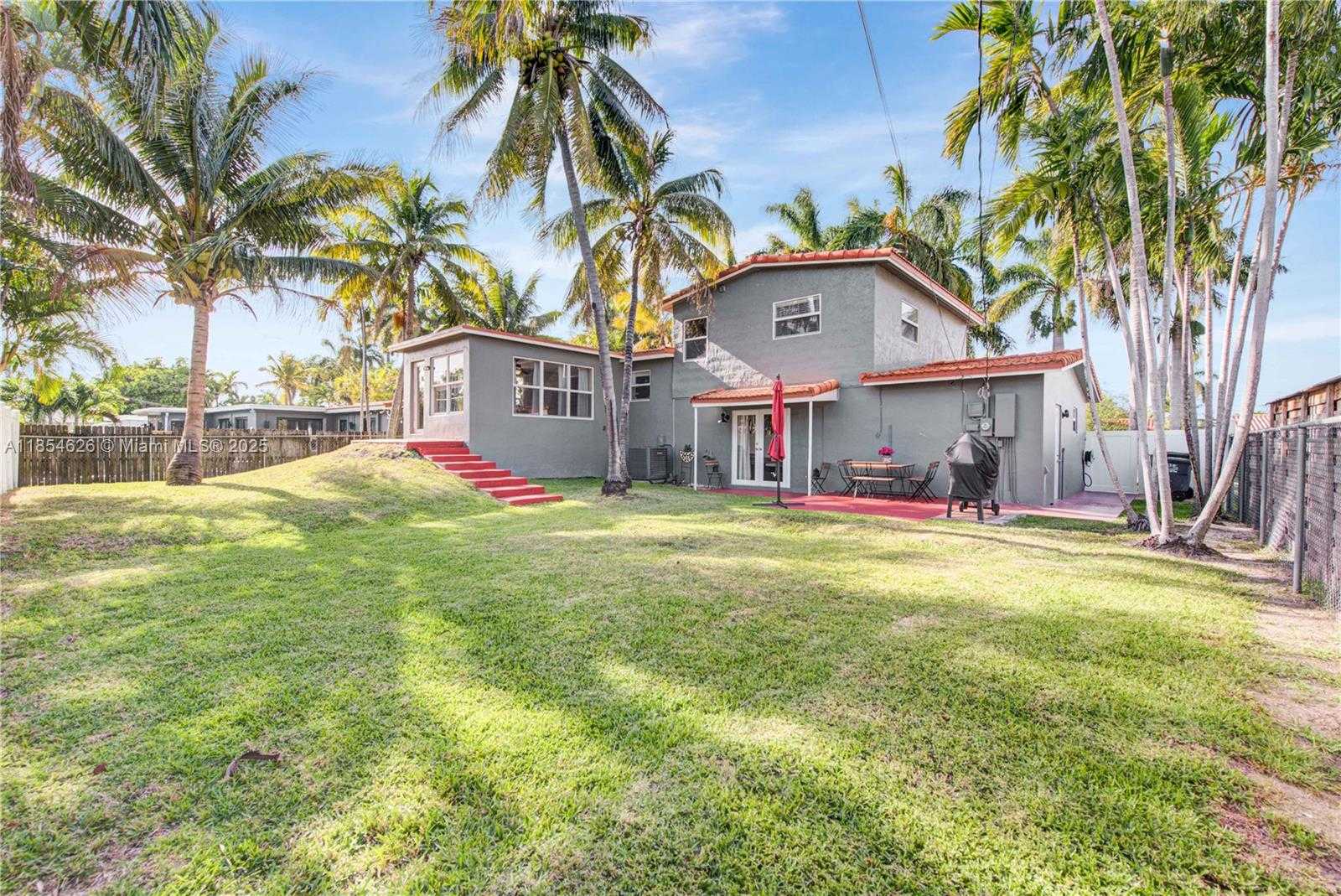 Small Image of 1100 NORTH EAST 4TH ST, Hallandale Beach Number 15