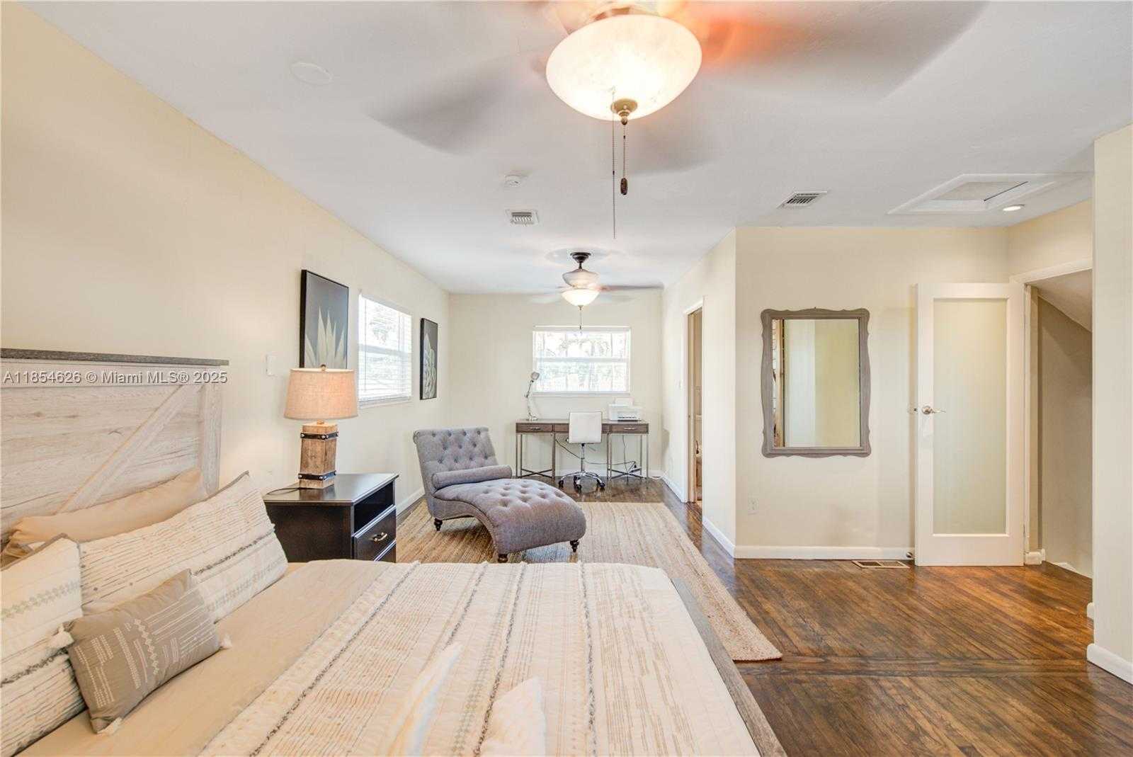 Small Image of 1100 NORTH EAST 4TH ST, Hallandale Beach Number 22