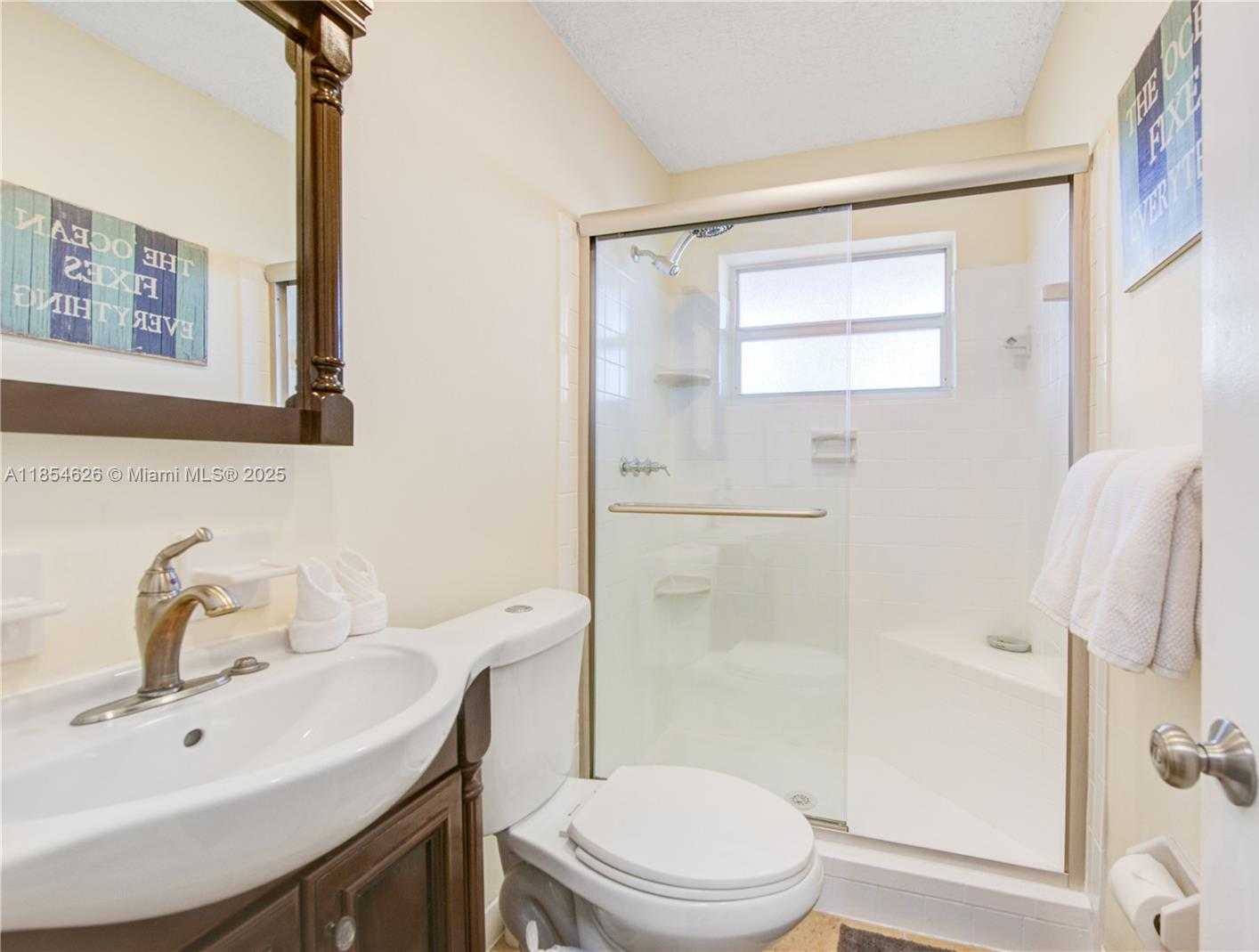 Small Image of 1100 NORTH EAST 4TH ST, Hallandale Beach Number 6