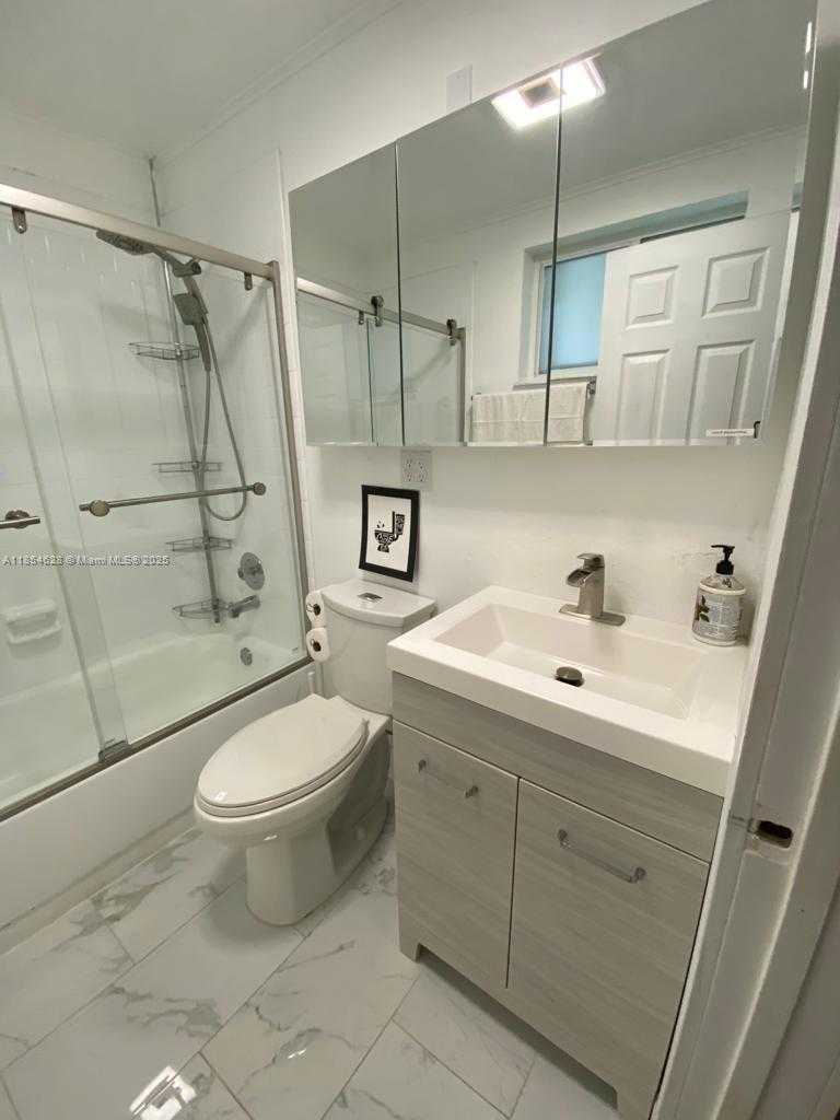 Small Image of 1350 NORTH EAST 30TH ST, Oakland Park Number 15