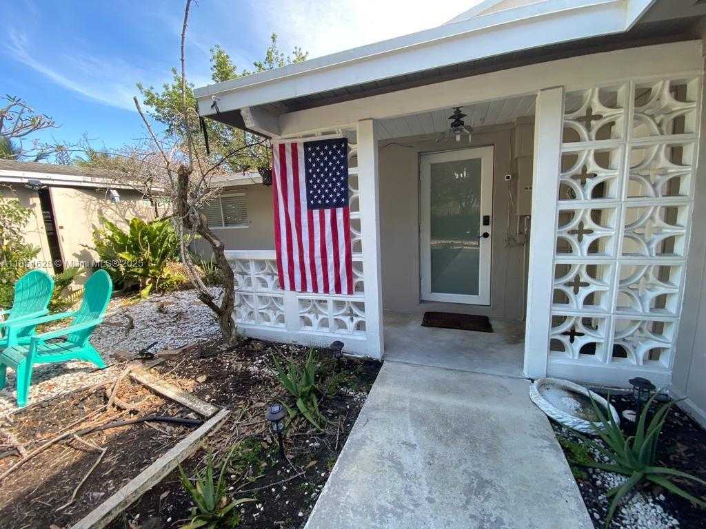 Small Image of 1350 NORTH EAST 30TH ST, Oakland Park Number 2