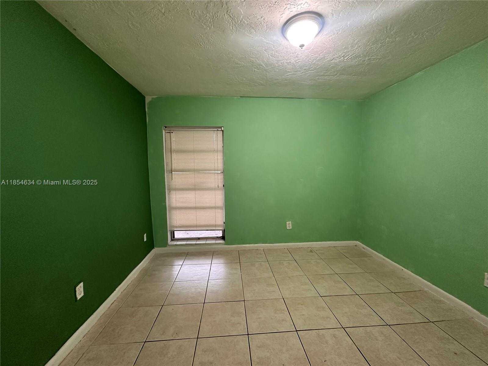 Small Image of 11604 SOUTH WEST 124TH CT #1, Miami Number 13