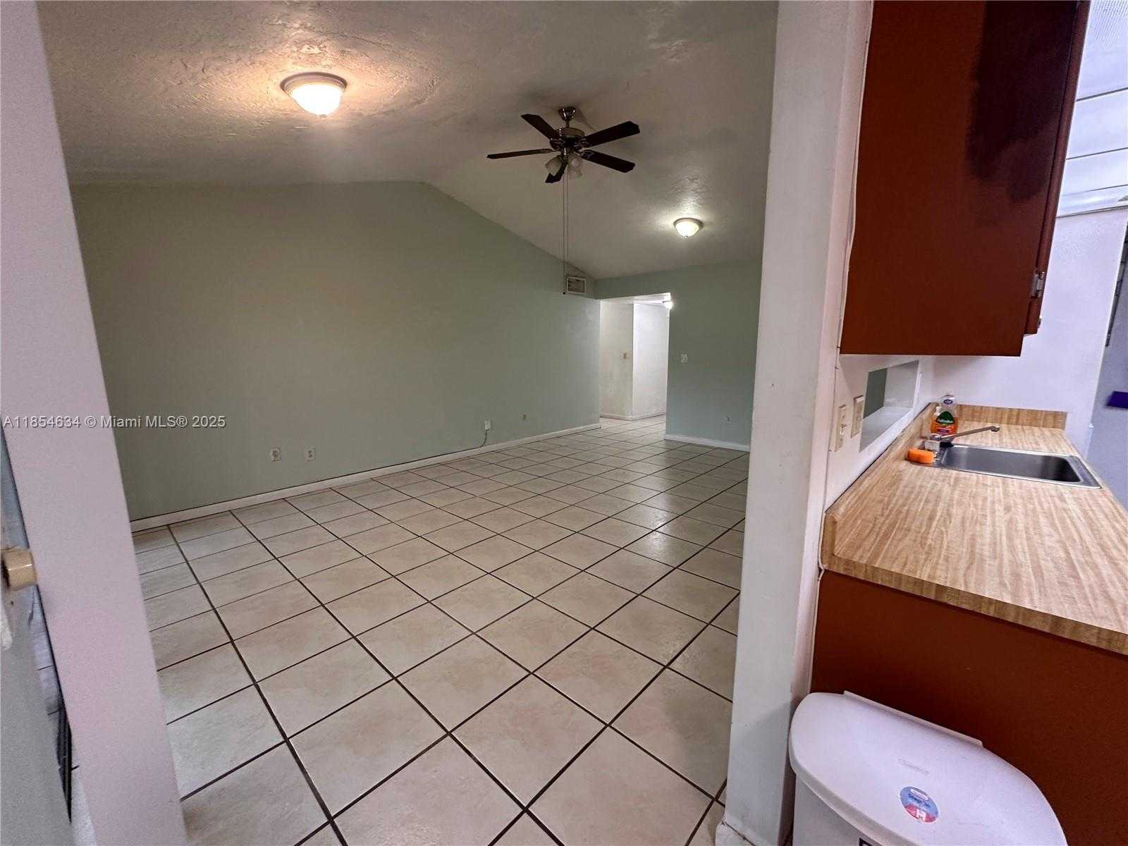 Small Image of 11604 SOUTH WEST 124TH CT #1, Miami Number 8