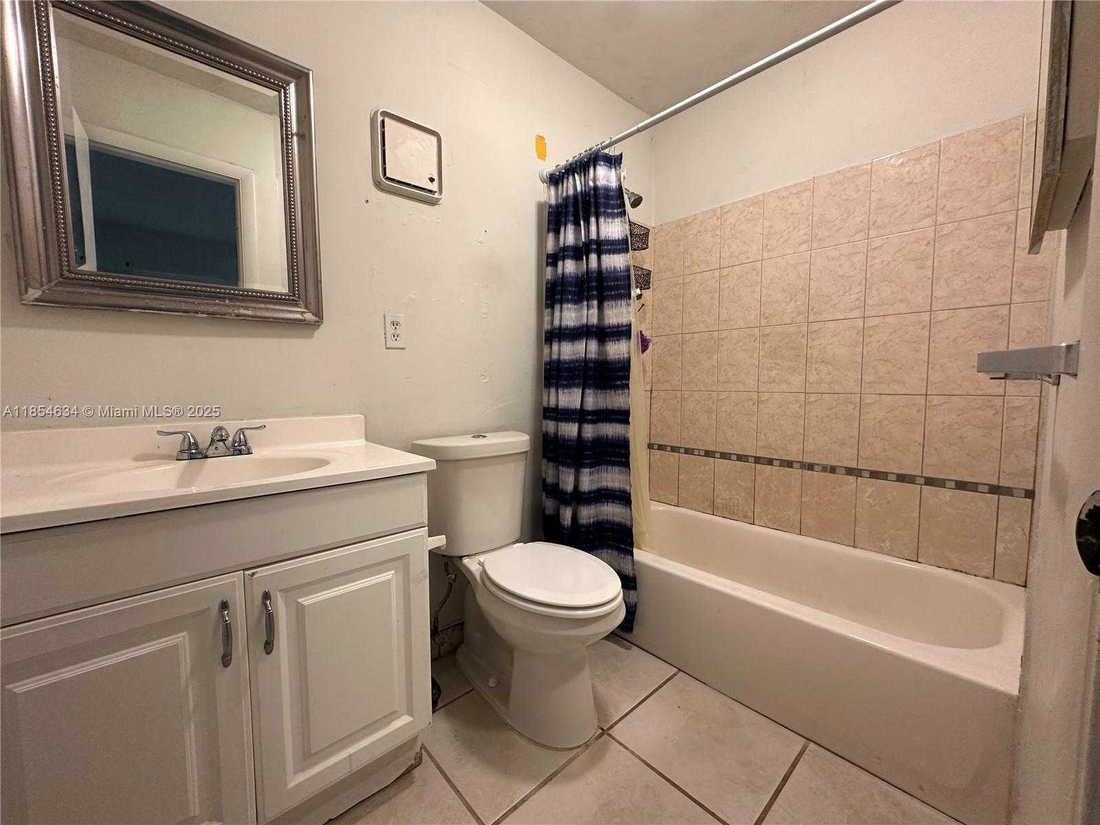 Small Image of 11604 SOUTH WEST 124TH CT #1, Miami Number 9