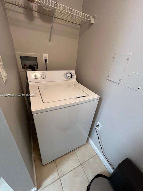 Small Image of 19501 W COUNTRY CLUB DR #302, Aventura Number 11