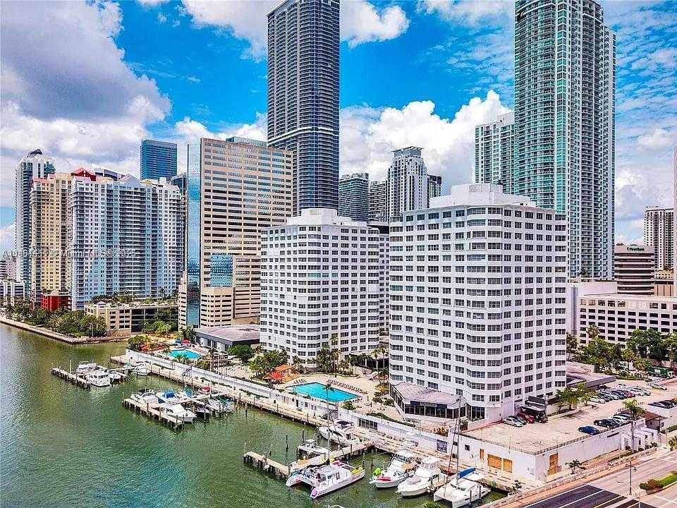 Small Image of 905 BRICKELL BAY DR #1522, Miami Number 17