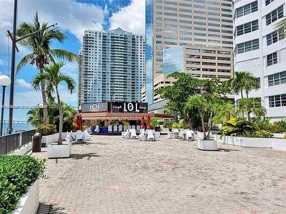Small Image of 905 BRICKELL BAY DR #1522, Miami Number 21