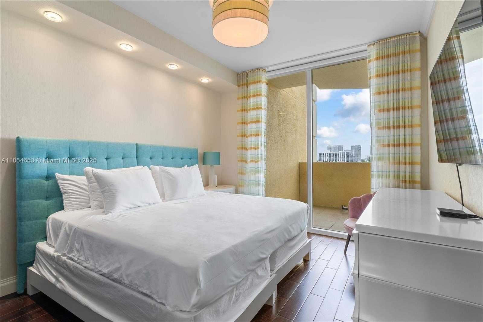 Small Image of 17875 COLLINS AVE #705, Sunny Isles Beach Number 27