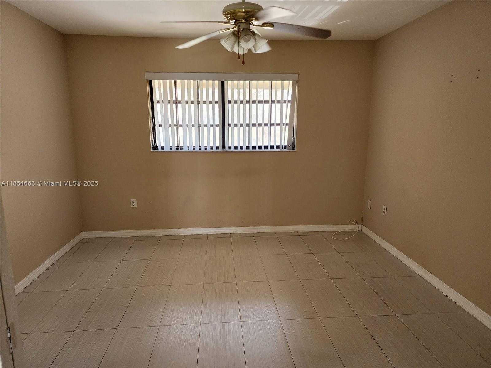 Small Image of 13334 SOUTH WEST 60TH TER, Miami Number 14