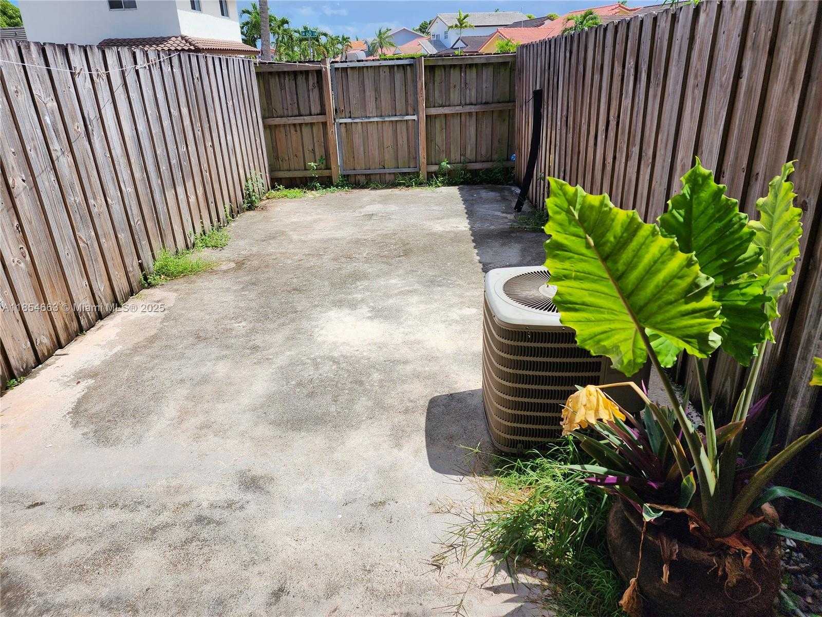 Small Image of 13334 SOUTH WEST 60TH TER, Miami Number 6