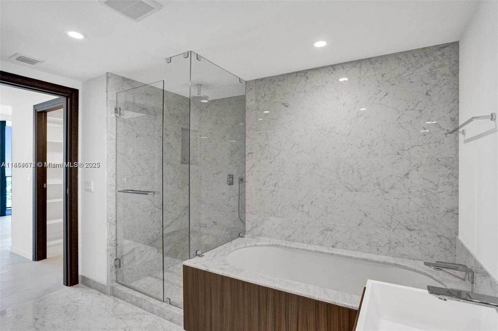 Small Image of 1000 BRICKELL PLZ #4710, Miami Number 10