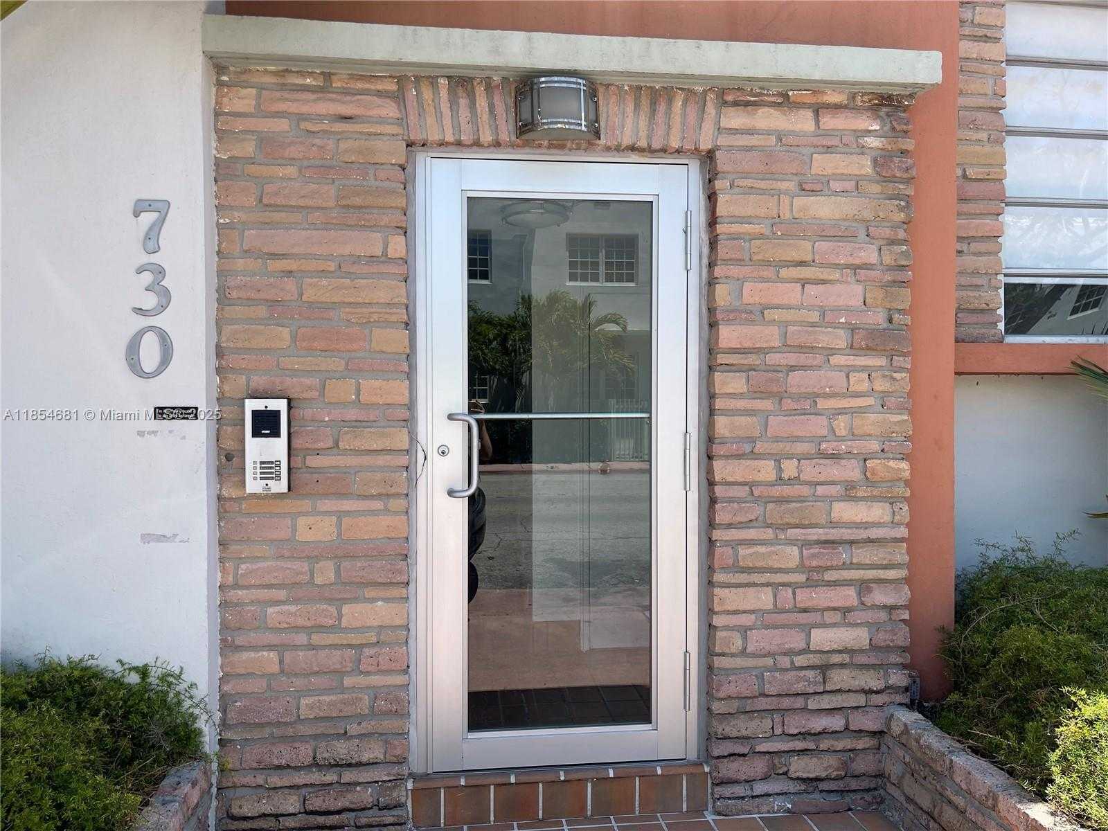 Small Image of 730 12TH ST #10, Miami Beach Number 3