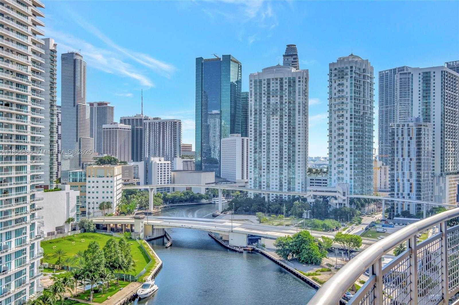 Small Image of 690 SOUTH WEST 1ST CT #1901, Miami Number 50