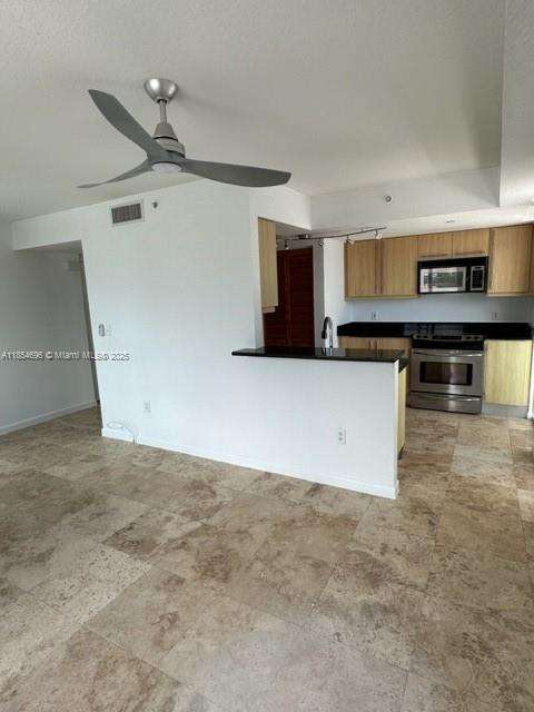 Small Image of 7600 COLLINS AVE #608, Miami Beach Number 5