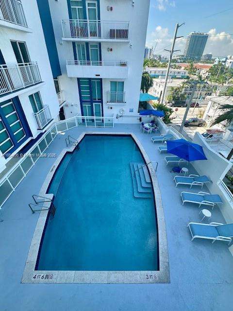 Small Image of 7600 COLLINS AVE #608, Miami Beach Number 8