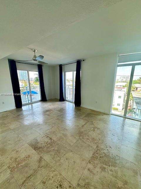Small Image of 7600 COLLINS AVE #608, Miami Beach Number 9
