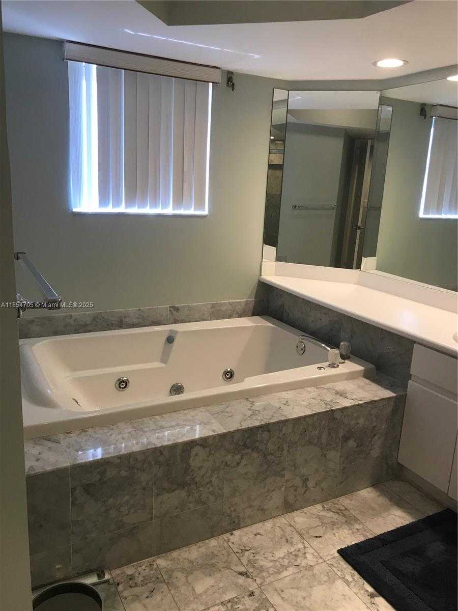 Small Image of 16485 COLLINS AVE #2538, Sunny Isles Beach Number 18
