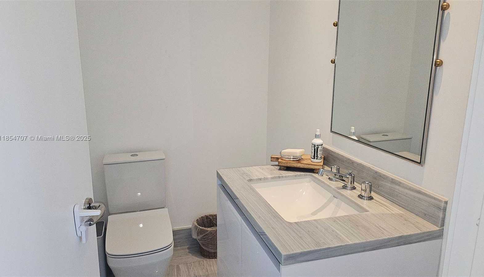 Small Image of 16901 COLLINS AVE #2005, Sunny Isles Beach Number 21