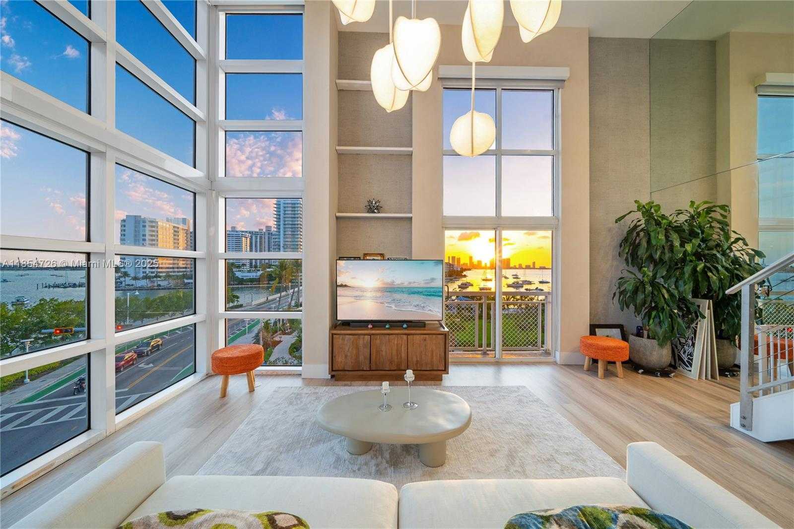 Small Image of 1701 SUNSET HARBOUR DR #L501, Miami Beach Number 13
