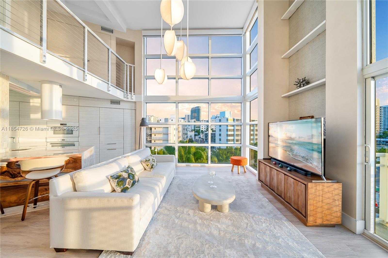 Small Image of 1701 SUNSET HARBOUR DR #L501, Miami Beach Number 14