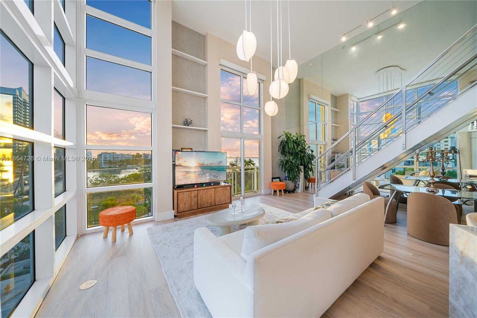 Small Image of 1701 SUNSET HARBOUR DR #L501, Miami Beach Number 2