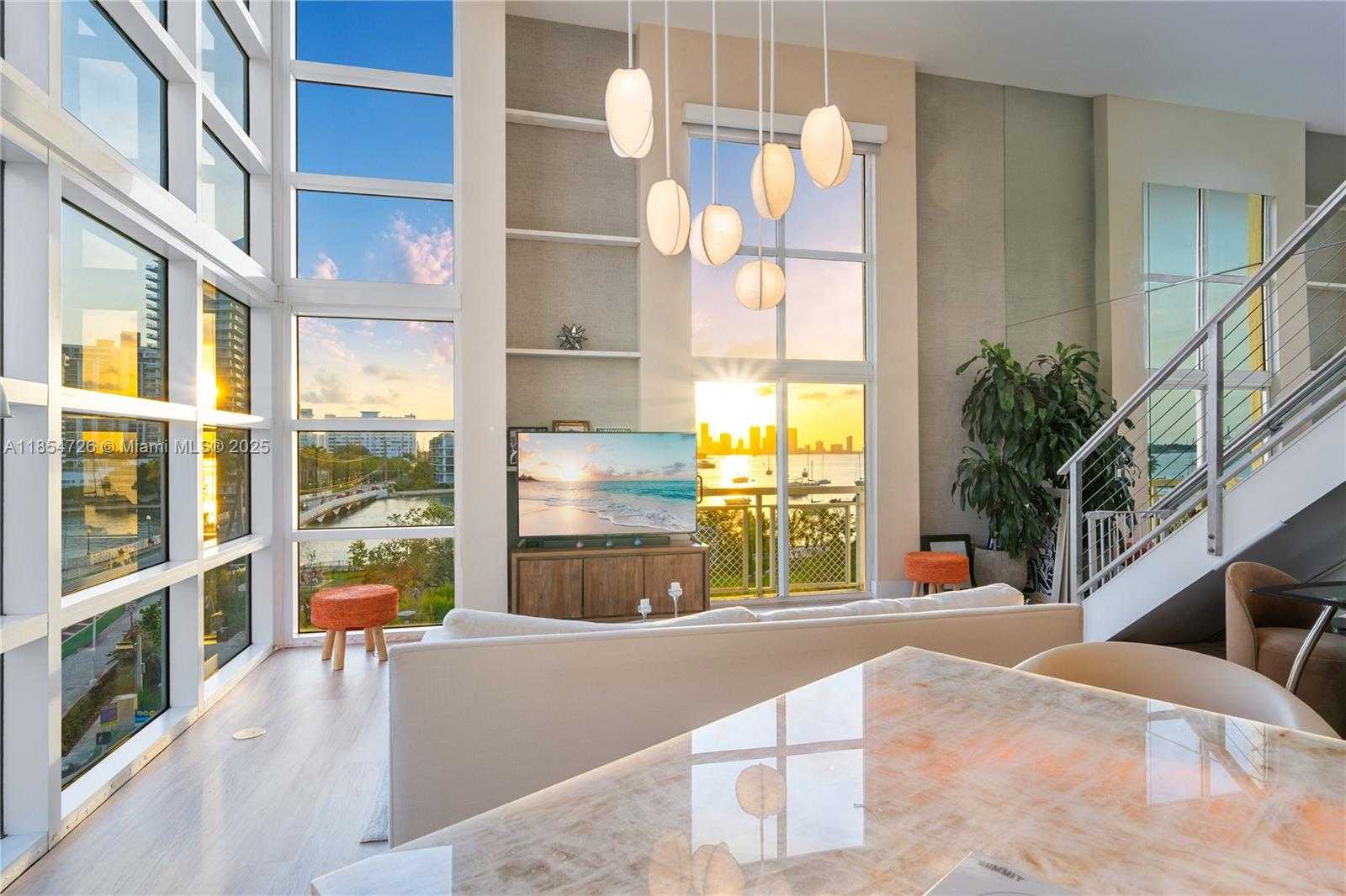 Small Image of 1701 SUNSET HARBOUR DR #L501, Miami Beach Number 20