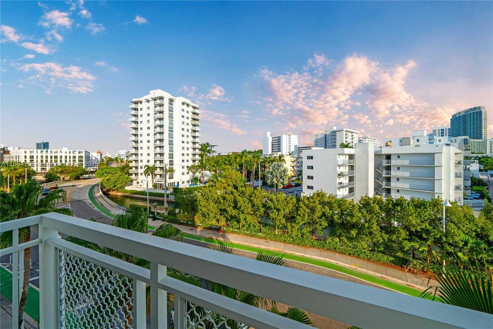 Small Image of 1701 SUNSET HARBOUR DR #L501, Miami Beach Number 28