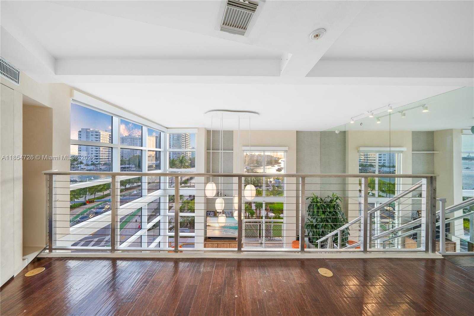 Small Image of 1701 SUNSET HARBOUR DR #L501, Miami Beach Number 30