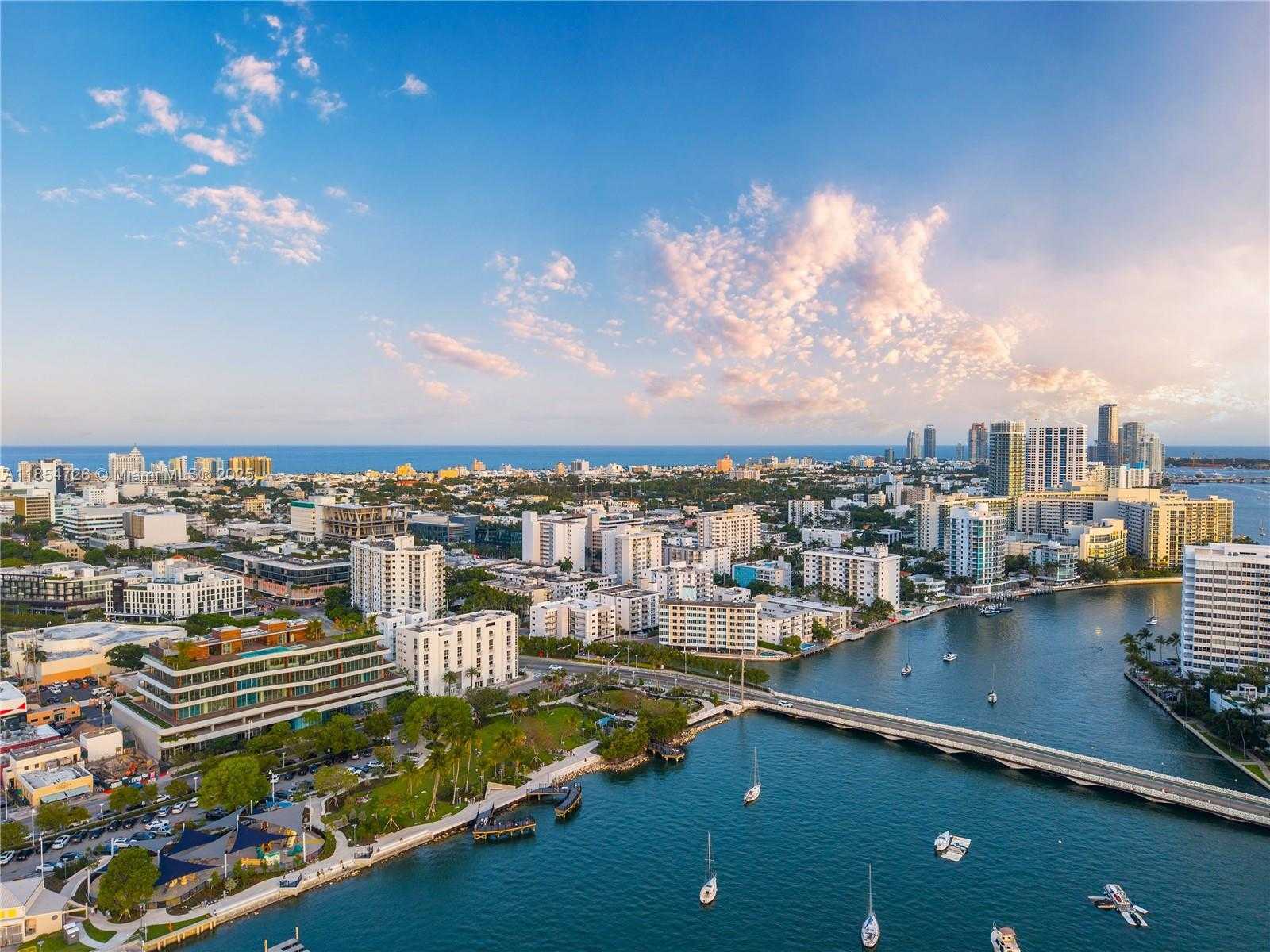 Small Image of 1701 SUNSET HARBOUR DR #L501, Miami Beach Number 42