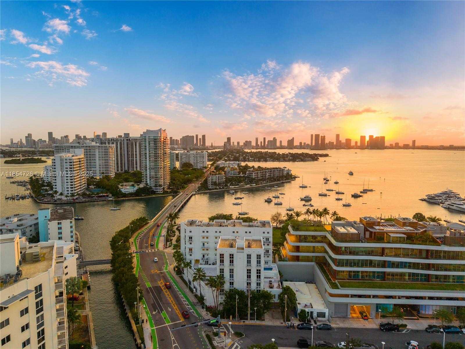 Small Image of 1701 SUNSET HARBOUR DR #L501, Miami Beach Number 43