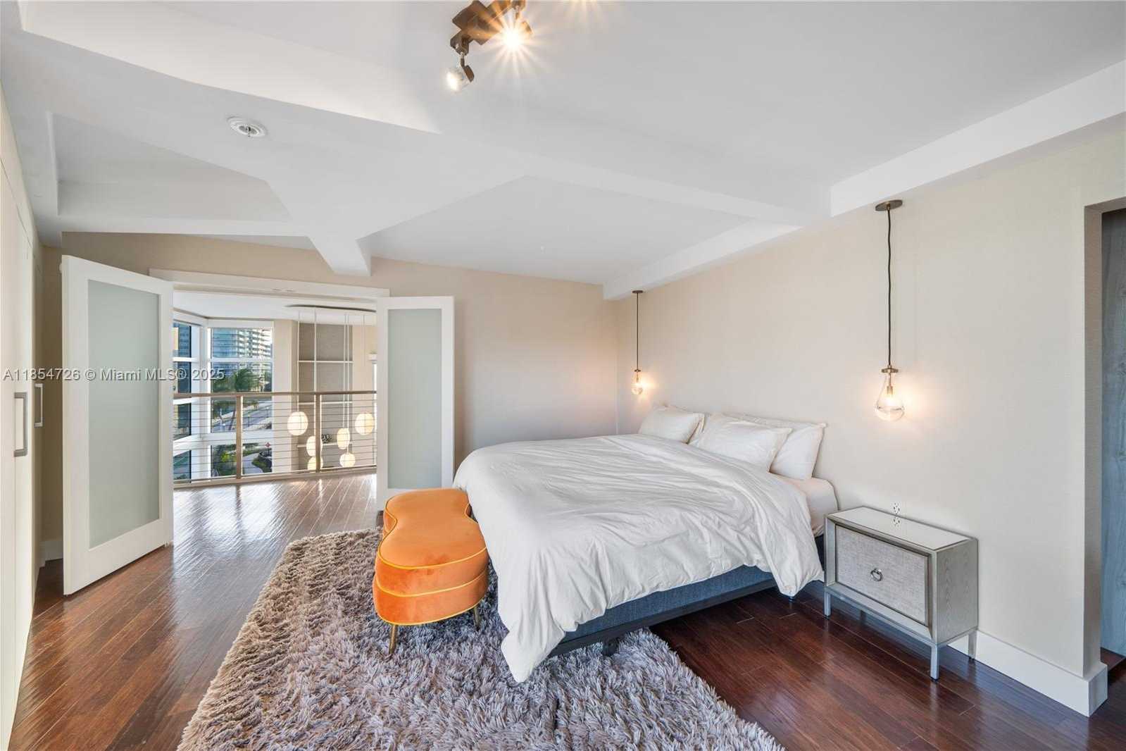 Small Image of 1701 SUNSET HARBOUR DR #L501, Miami Beach Number 6