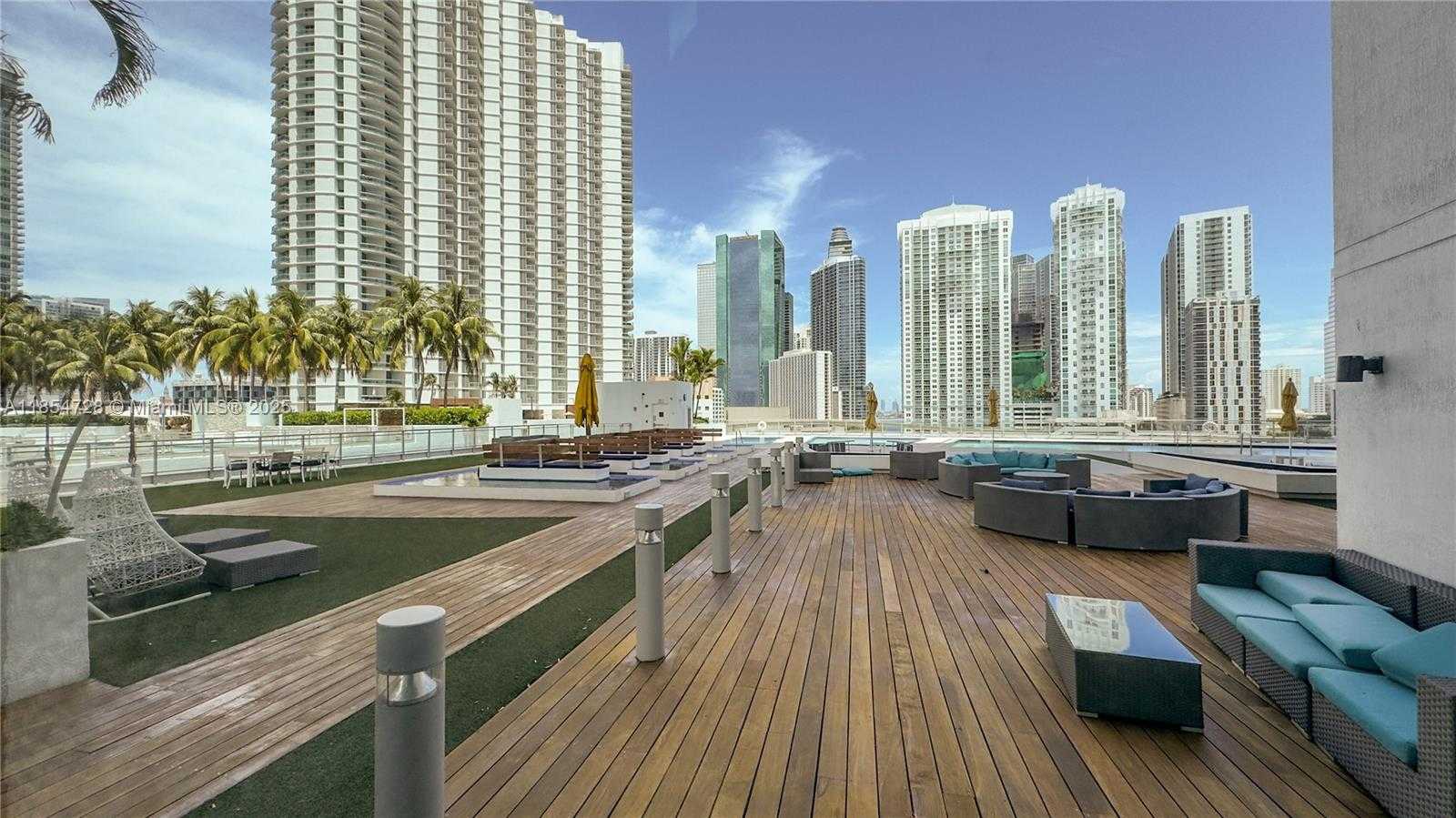 Small Image of 92 SOUTH WEST 3RD ST #4206, Miami Number 22