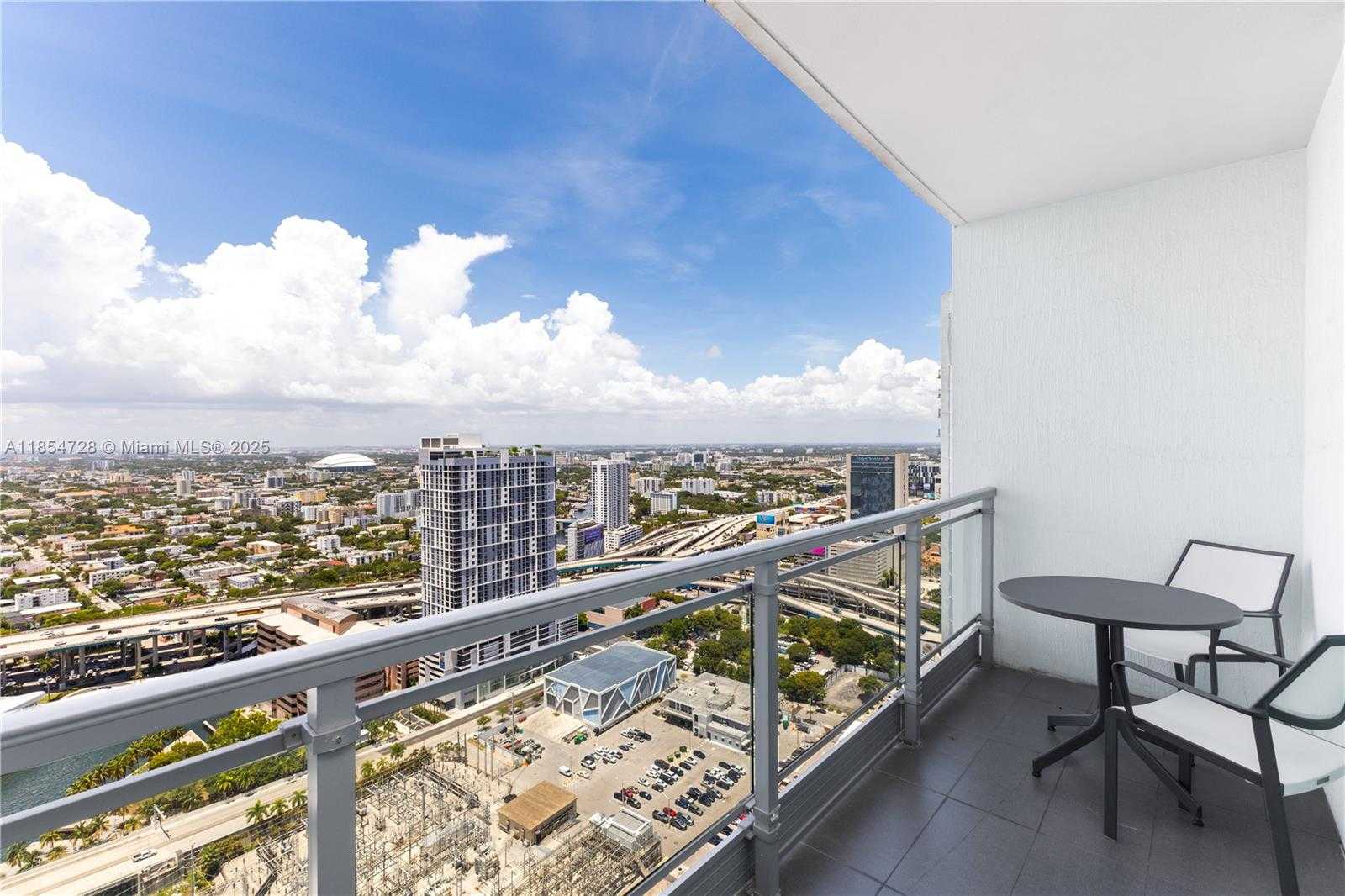 Small Image of 92 SOUTH WEST 3RD ST #4206, Miami Number 3