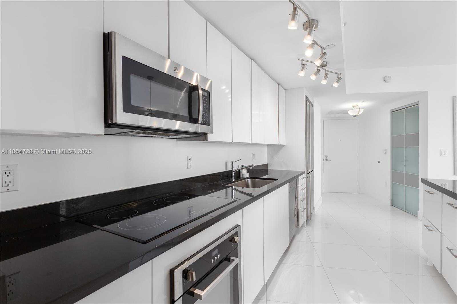 Small Image of 92 SOUTH WEST 3RD ST #4206, Miami Number 9