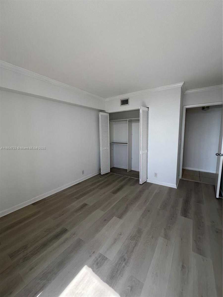 Small Image of 3300 NORTH EAST 191ST ST #1805, Aventura Number 12
