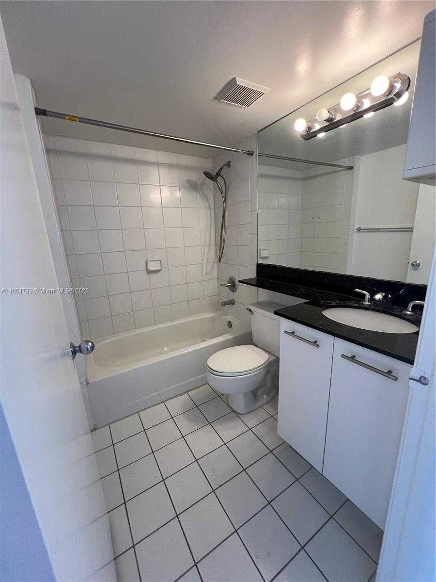 Small Image of 3300 NORTH EAST 191ST ST #1805, Aventura Number 14