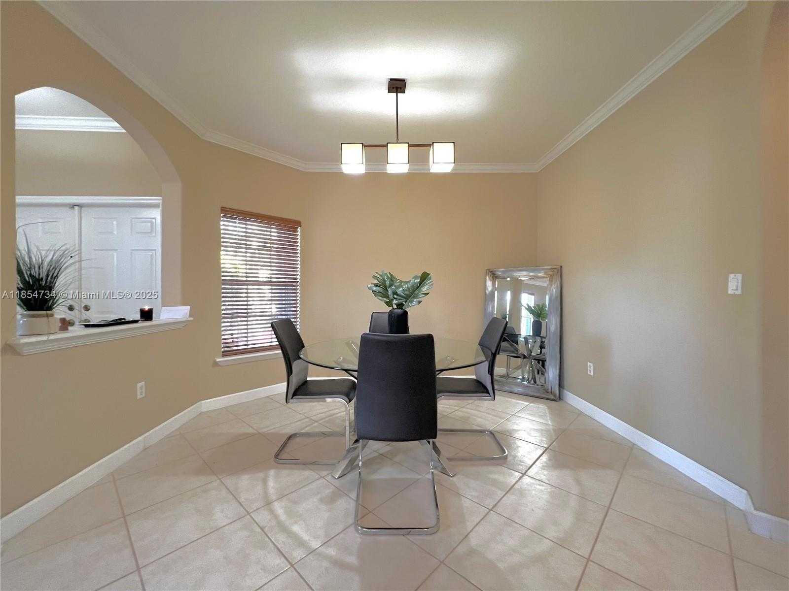 Small Image of 5486 NORTH WEST 112TH PATH #5486, Doral Number 10
