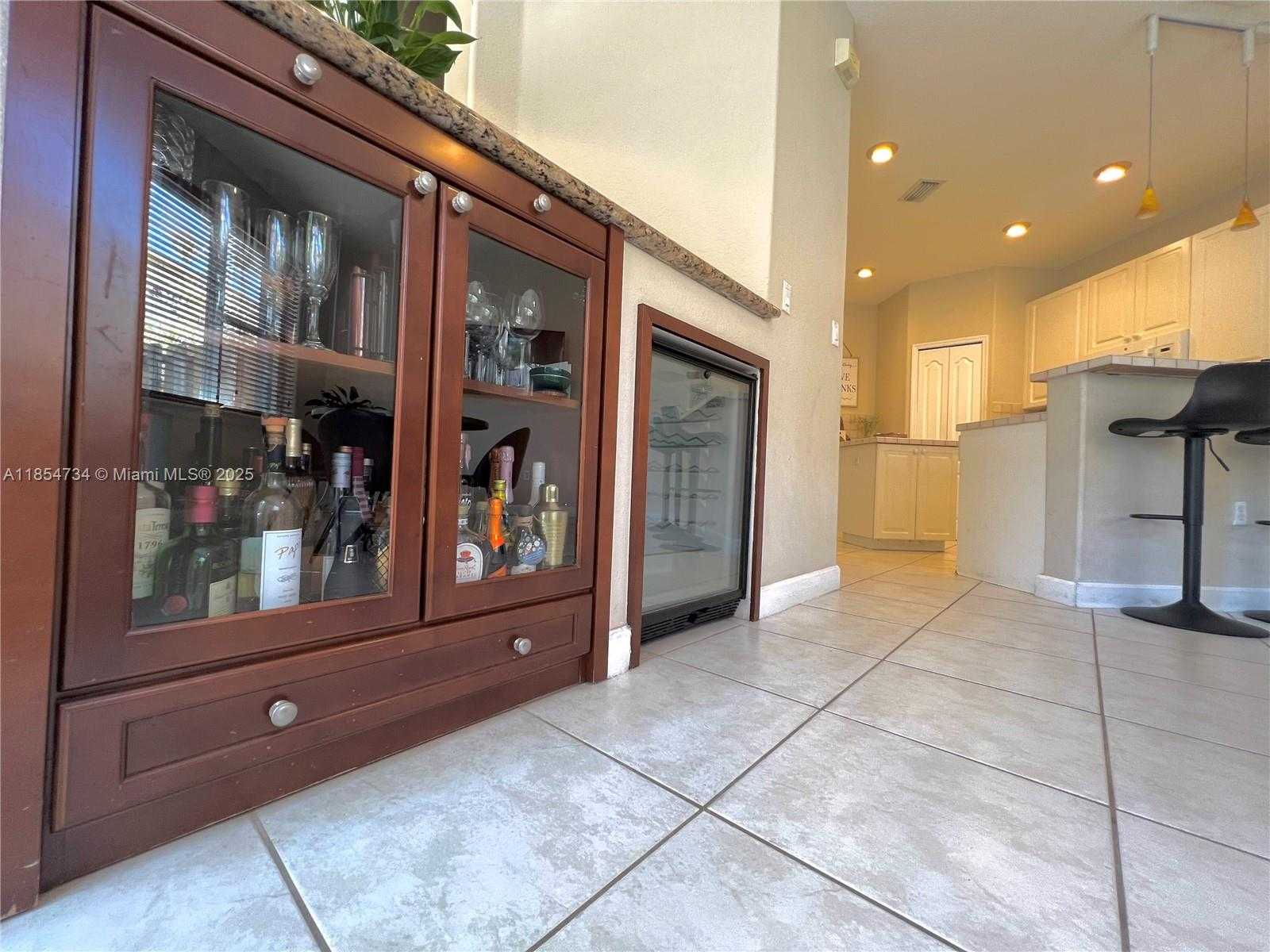 Small Image of 5486 NORTH WEST 112TH PATH #5486, Doral Number 15