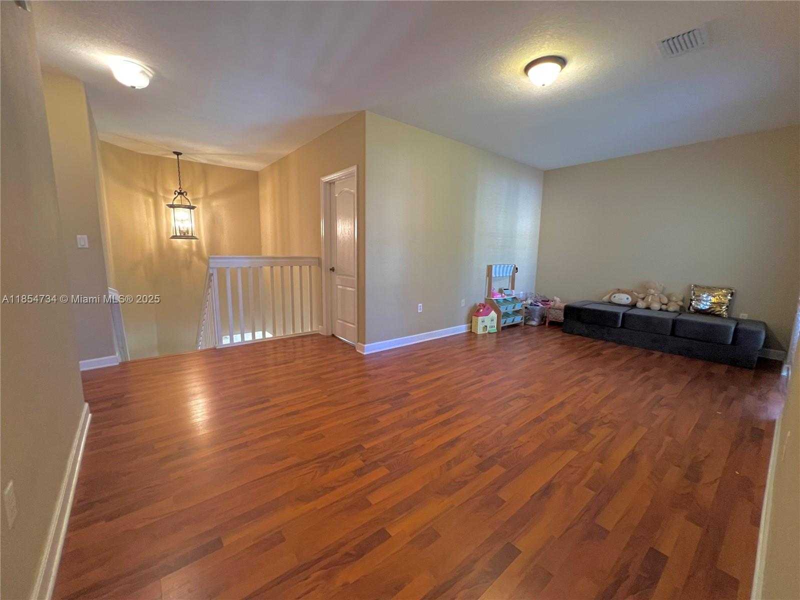 Small Image of 5486 NORTH WEST 112TH PATH #5486, Doral Number 25