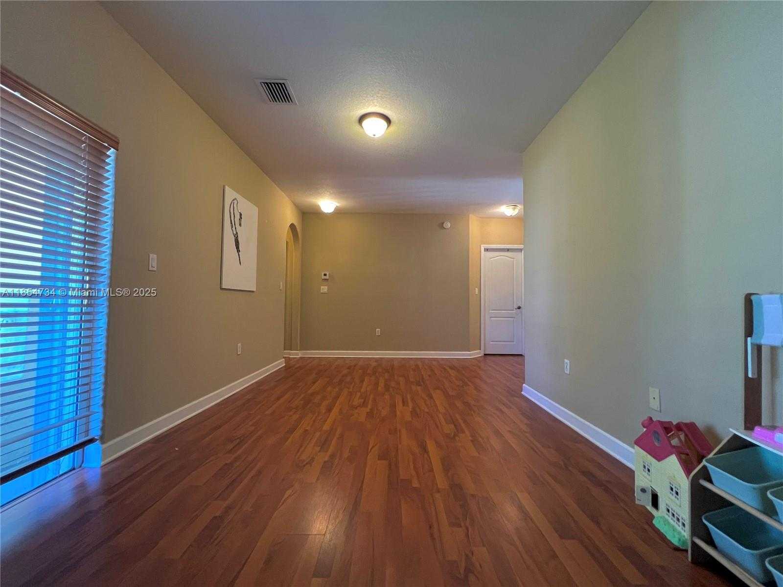 Small Image of 5486 NORTH WEST 112TH PATH #5486, Doral Number 27