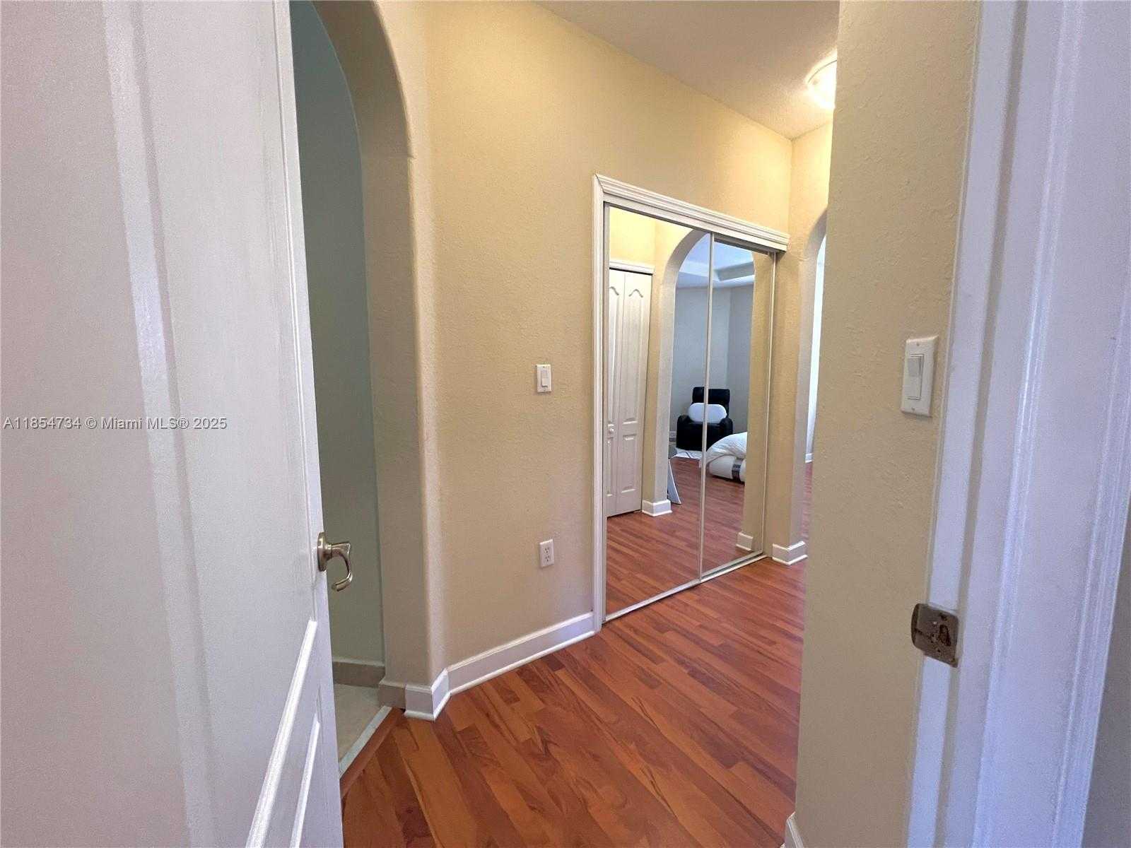 Small Image of 5486 NORTH WEST 112TH PATH #5486, Doral Number 28