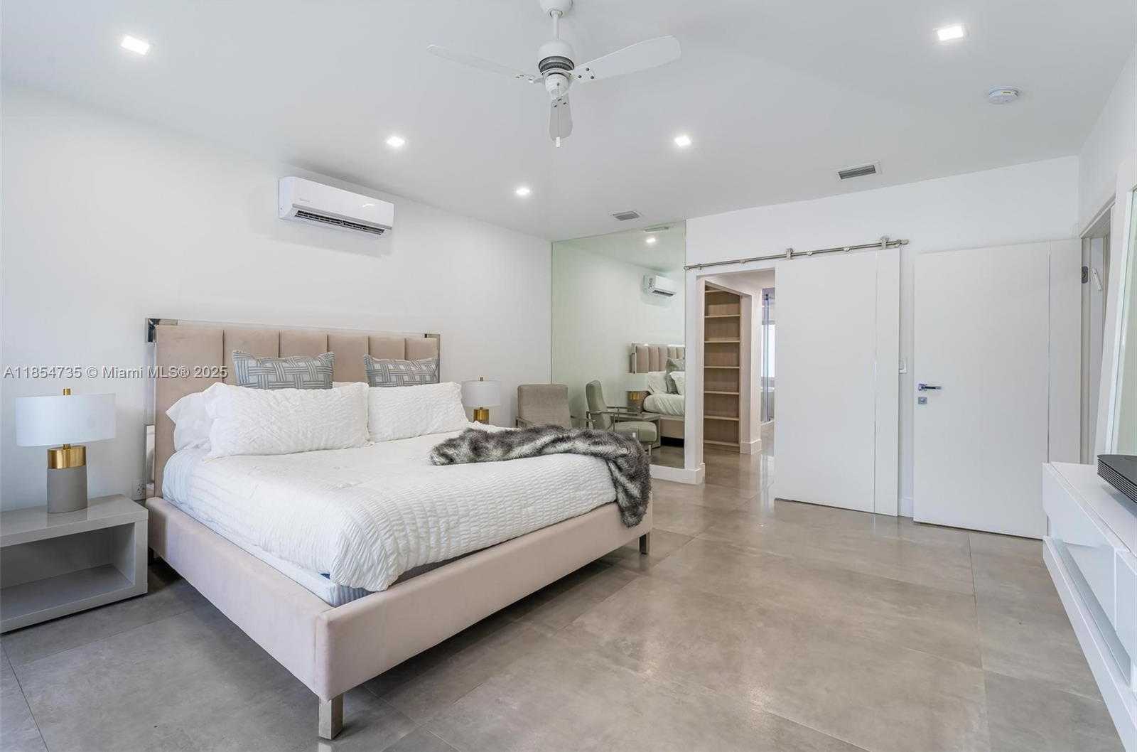 Small Image of 1331 97TH ST, Bay Harbor Islands Number 13