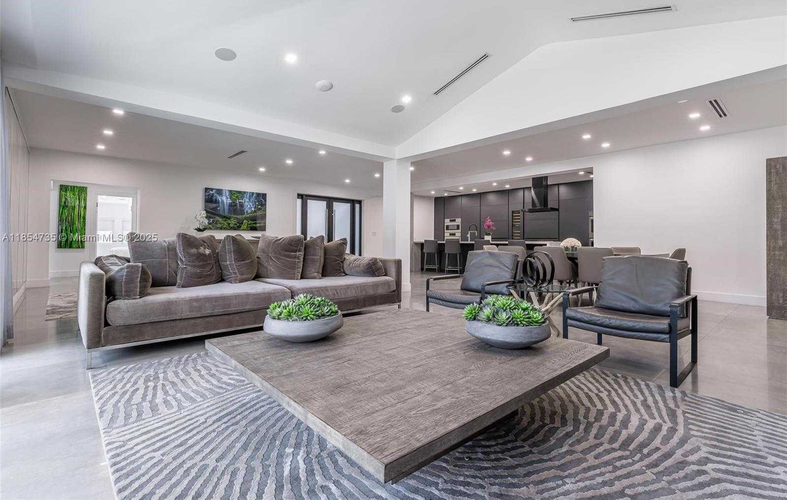 Small Image of 1331 97TH ST, Bay Harbor Islands Number 5