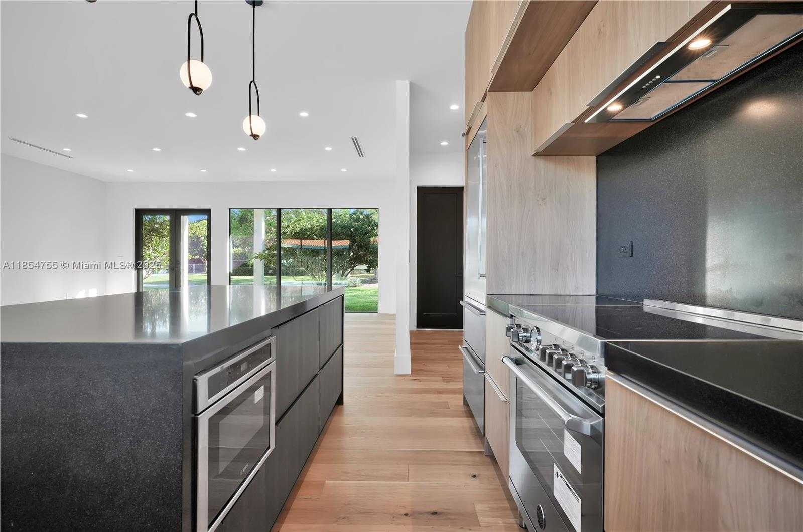 Small Image of 8765 SOUTH WEST 175TH ST, Palmetto Bay Number 12