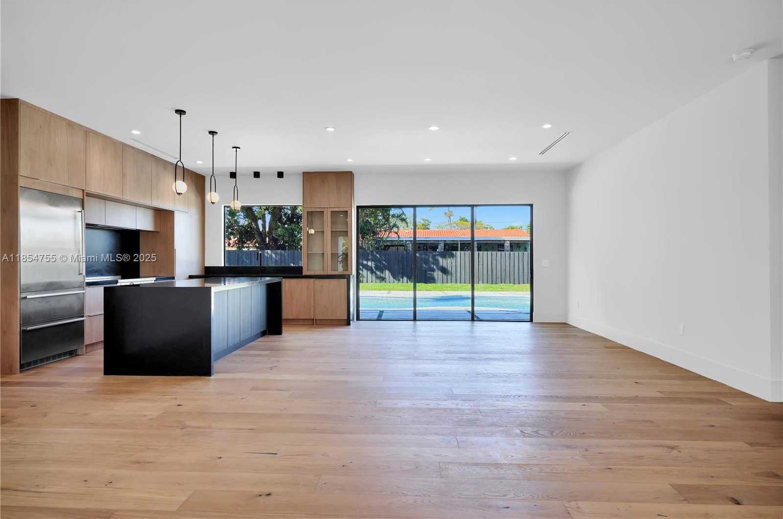Small Image of 8765 SOUTH WEST 175TH ST, Palmetto Bay Number 3